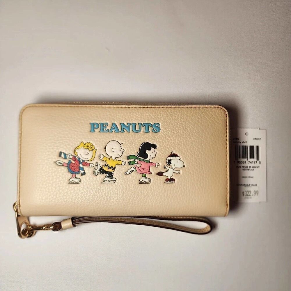 NWT CF219 Coach x Peanuts Snoopy & Friends Long Leather Zip Wallet Wrist…